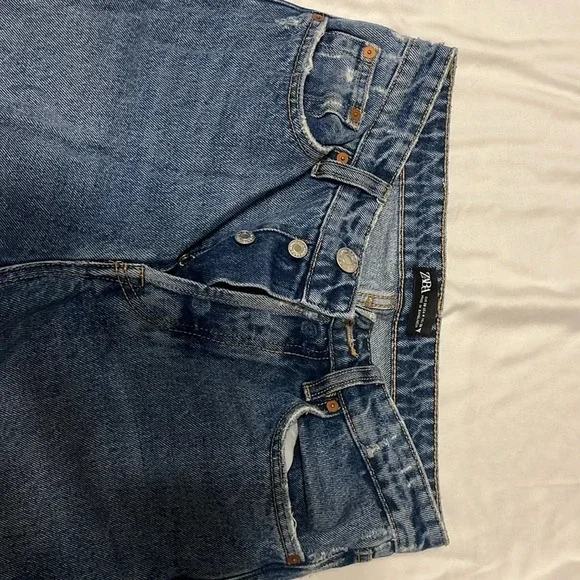 Zara High Rise Straight Leg Jeans with cuffed distressed bottom - Picture 2 of 5